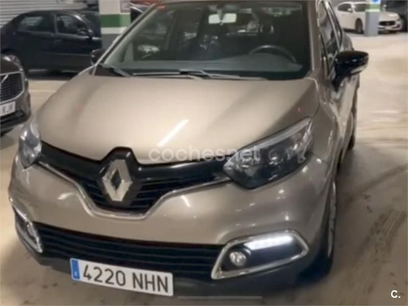 Beige Usado 2016 Renault Captur XMOD SUV | 9300 € (Super precio) - Imagen 1/4