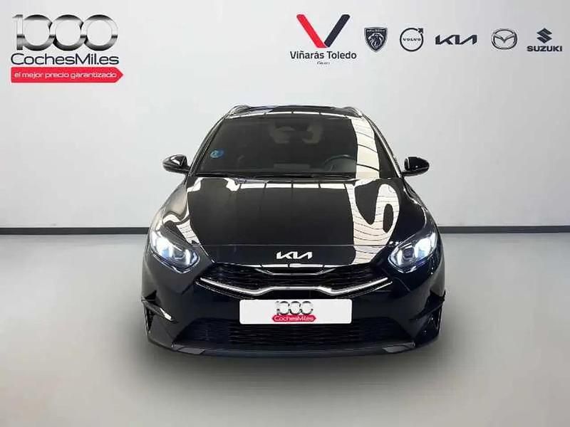 Begagnad Kia Ceed 100 HK (73 kW) 2025 Svart Halvkombi