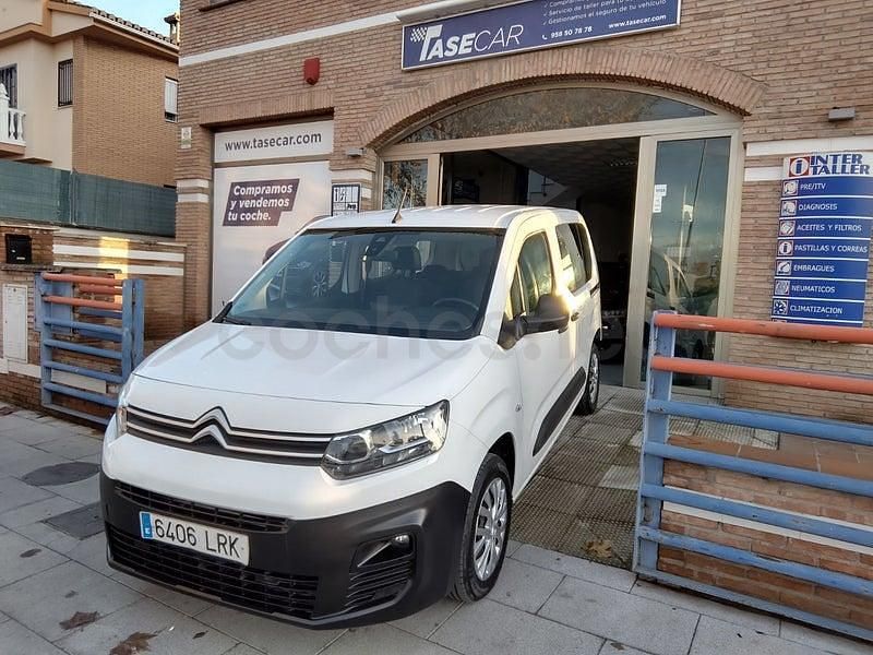 Usado Citroën Berlingo Live 102 CV (75 kW) 2021 Blanco Monovolumen