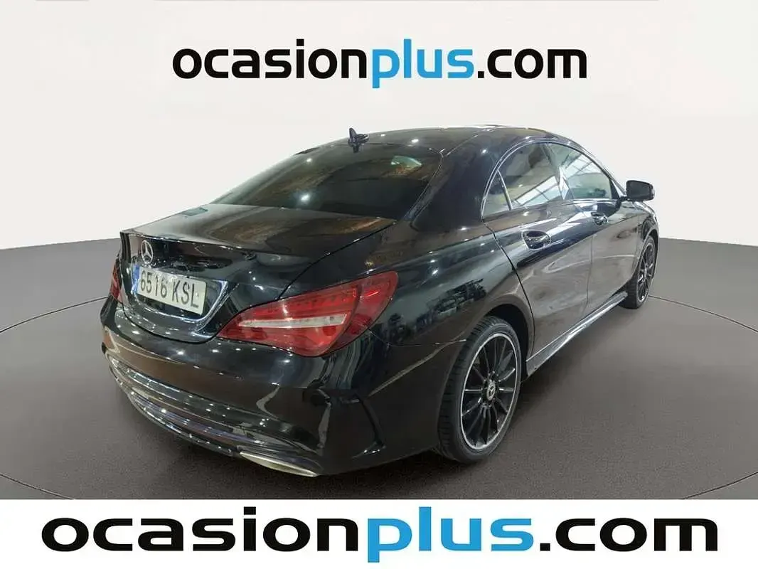 Usado Mercedes CLA180 122 CV (89 kW) 2018 Negro Coupe