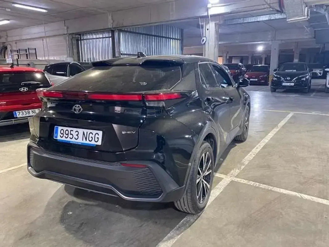 Usado Toyota C-HR Advance 140 CV (102 kW) 2025 Negro SUV