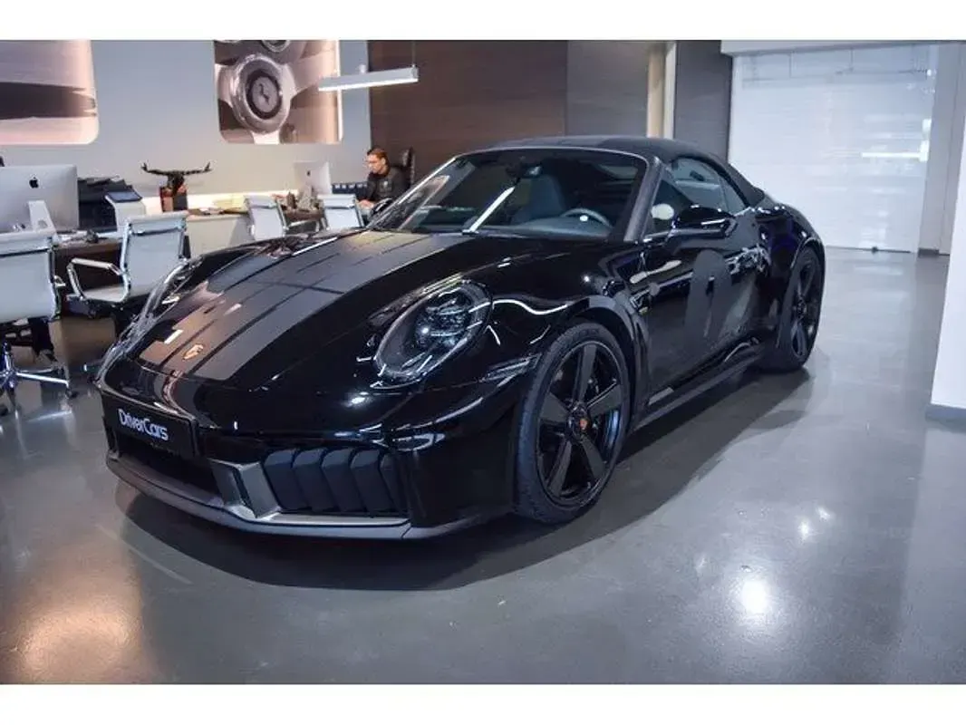 Nuevo Porsche 992 541 CV (397 kW) 2026 Negro Descapotable