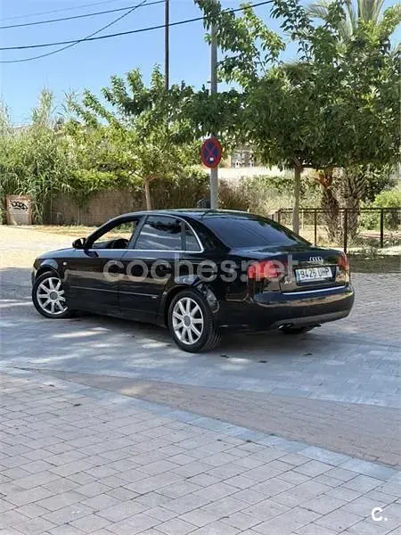 Usado Audi A4 140 CV (102 kW) 2005 Negro Berlina