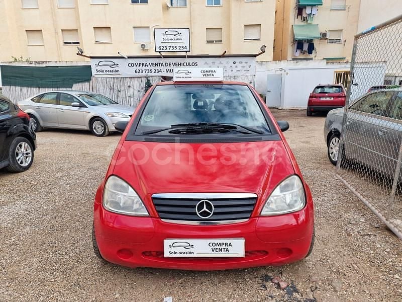 Usado Mercedes A140 Classic 82 CV (60 kW) 2001 Rojo Monovolumen