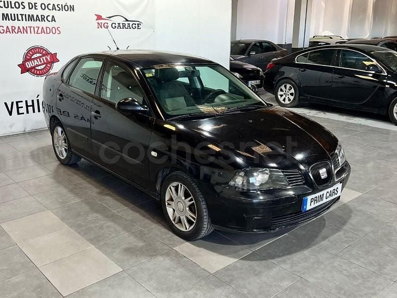 Usado Seat Cordoba Sport 130 CV (95 kW) 2006 Negro Berlina
