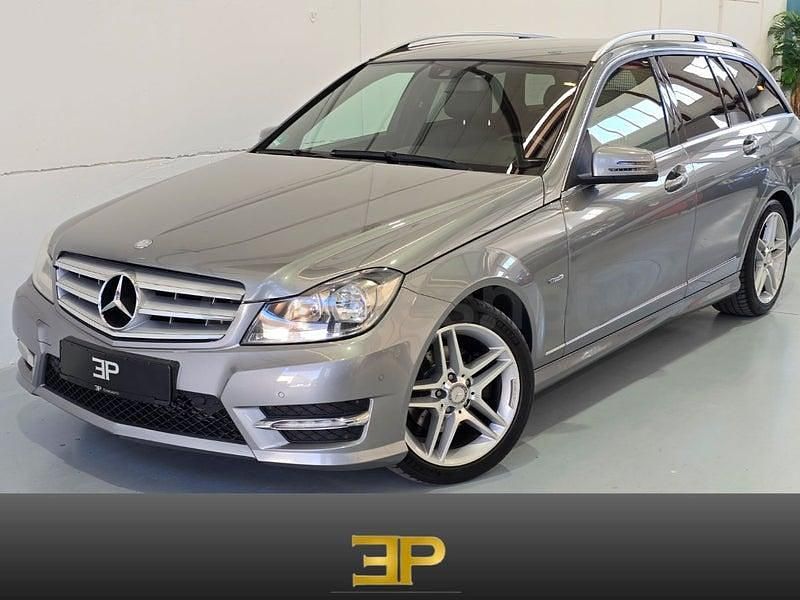Usado Mercedes C250 Avantgarde 204 CV (150 kW) 2012 Gris / plata Familiar