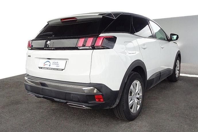 Usado Peugeot 3008 Active 130 CV (95 kW) 2019