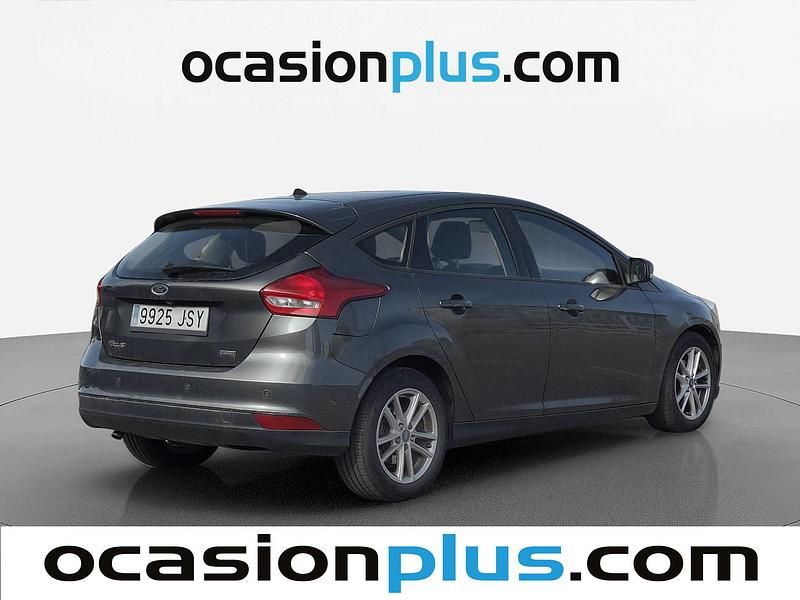 Usado Ford Focus Business Edition 125 CV (91 kW) 2016 Gris Utilitario