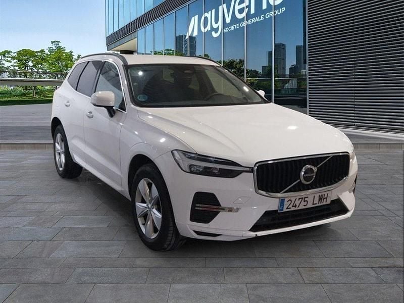 Usado Volvo XC60 Momentum 197 CV (144 kW) 2022 Blanco SUV