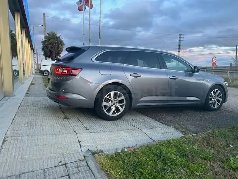 Usado Renault Talisman LIMITED 120 CV (88 kW) 2019 Beige Familiar
