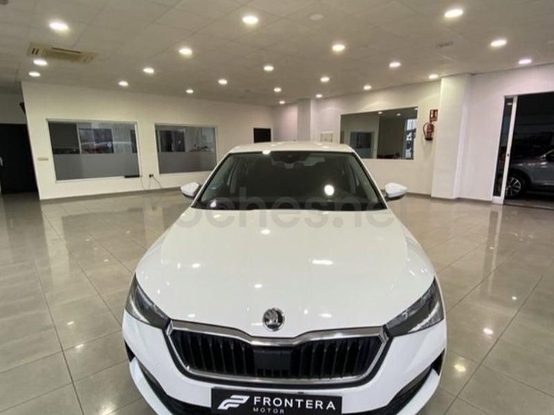 Usado Skoda 110 R 110 CV (80 kW) 2022 Blanco Berlina