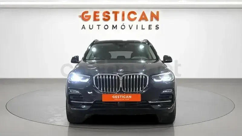Usado BMW X5 394 CV (289 kW) 2022 Gris / plata SUV