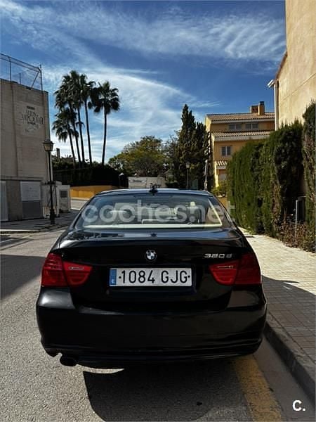 Usado BMW 320 Efficient Dynamics 163 CV (119 kW) 2009 Negro Berlina