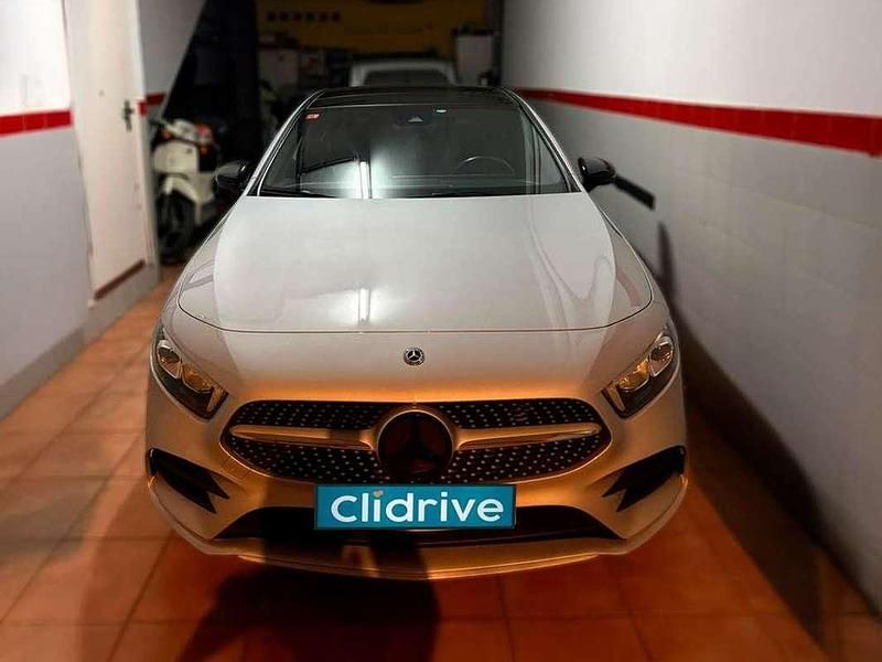 Usado Mercedes A200 163 CV (119 kW) 2019 Blanco Berlina