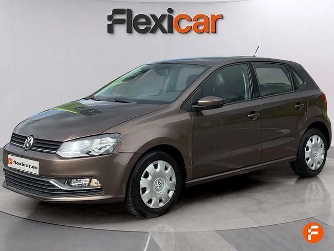 Usado VW Polo Advance 90 CV (66 kW) 2017 Marrón Berlina