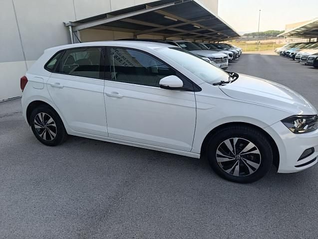 Usado VW Polo Advance 95 CV (69 kW) 2021 Blanco Utilitario