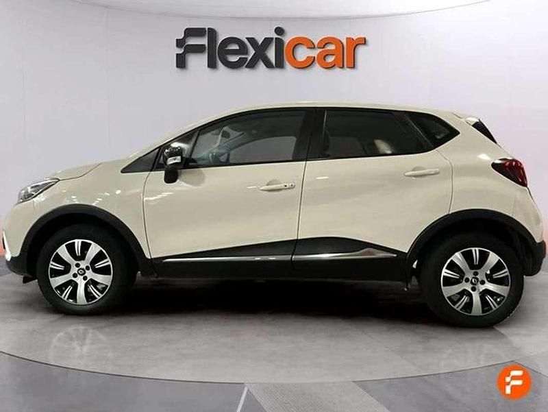 Usado Renault Captur Intens 90 CV (66 kW) 2017 Beige SUV
