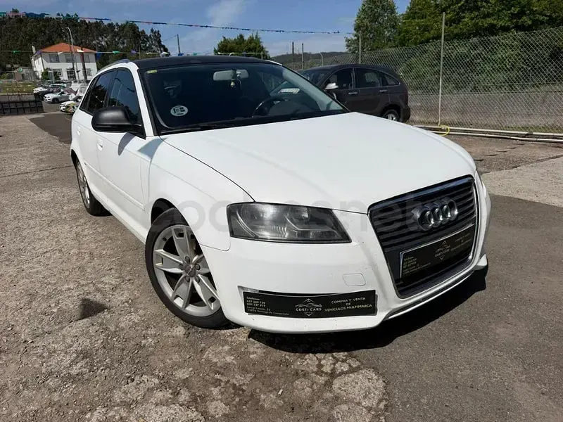 Usado Audi A3 Attraction 140 CV (102 kW) 2010 Blanco Utilitario