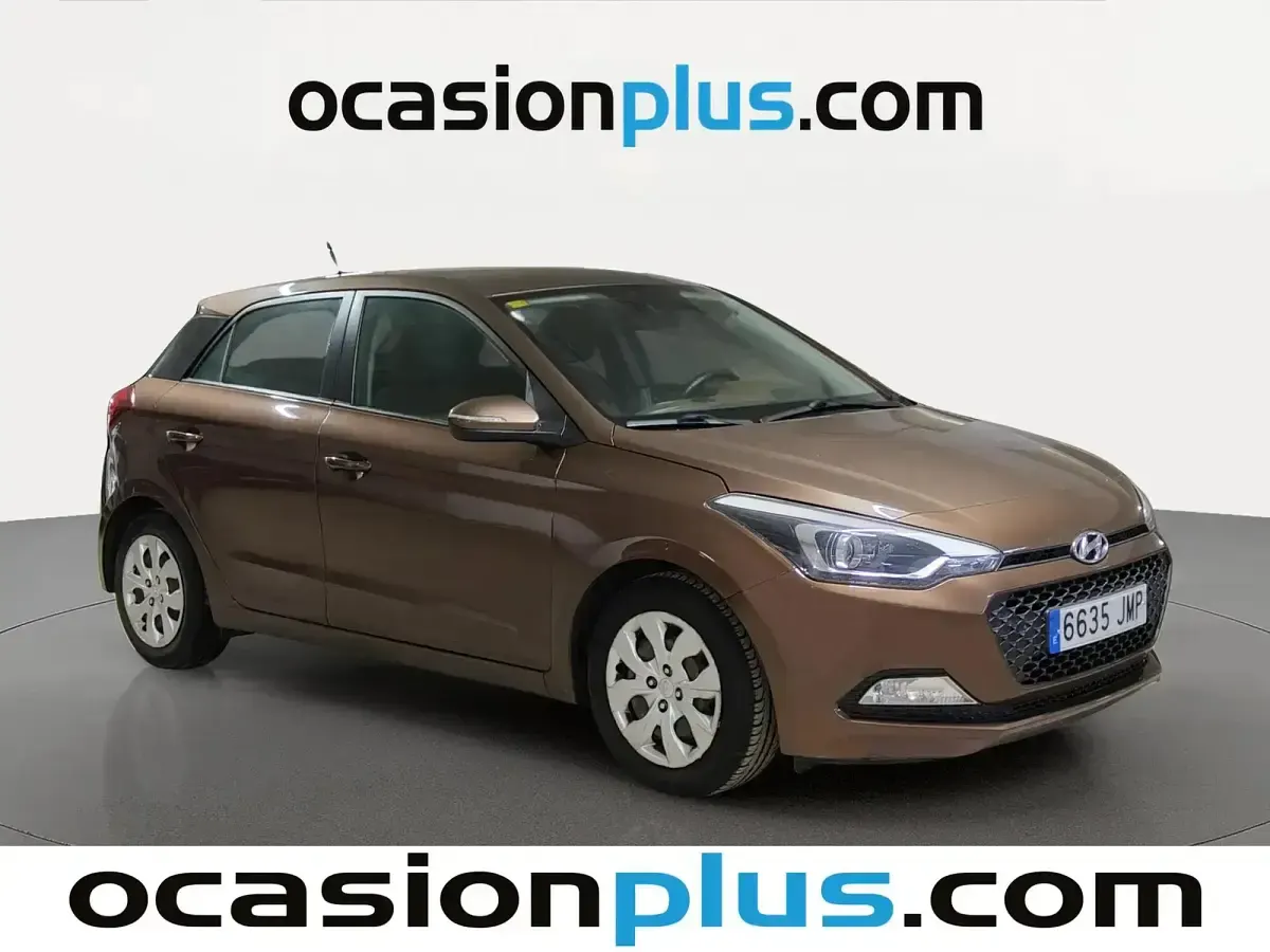 Usado Hyundai i20 100 CV (73 kW) 2016 Marrón