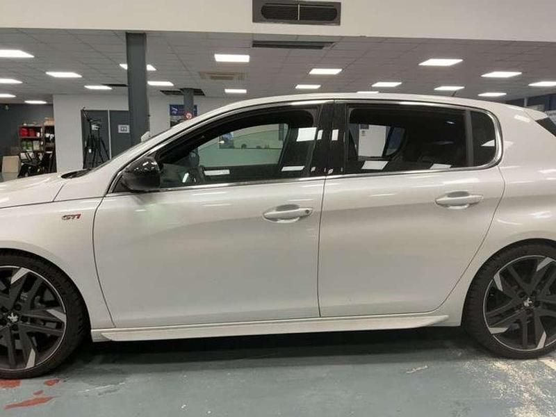 Usado Peugeot 308 GTi 272 CV (200 kW) 2018 Blanco Utilitario