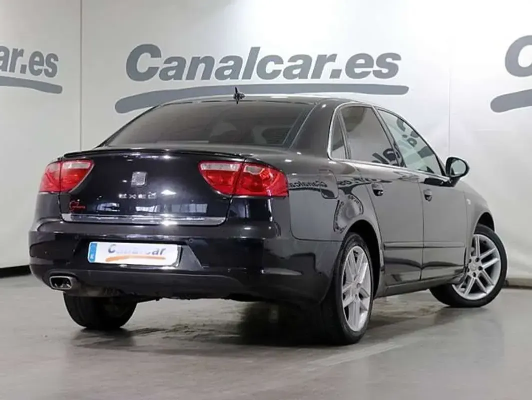 Usado Seat Exeo Reference 143 CV (105 kW) 2009 Negro Berlina