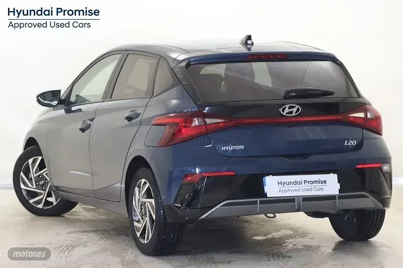 Usado Hyundai i20 101 CV (74 kW) 2025 Azul Utilitario