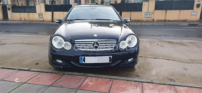 Usado Mercedes C220 Sport Edition 150 CV (110 kW) 2005 Negro Berlina