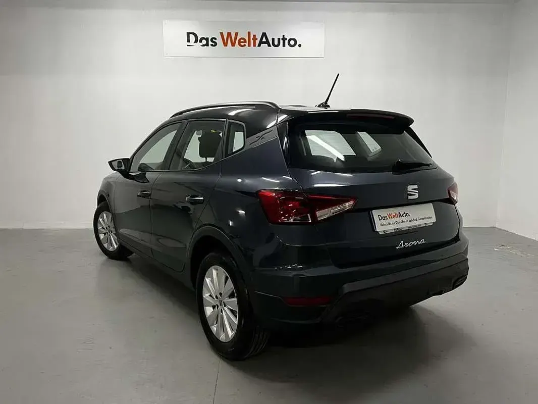 Usado Seat Arona Style 116 CV (85 kW) 2025 Gris SUV