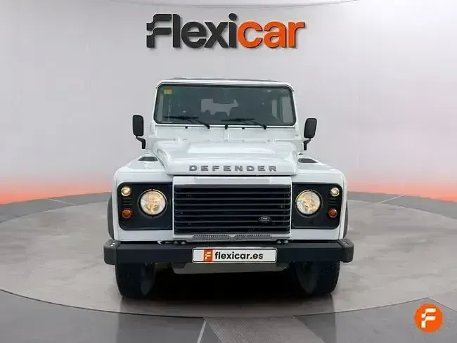 Usado Land Rover Defender 122 CV (89 kW) 2016 Blanco Familiar