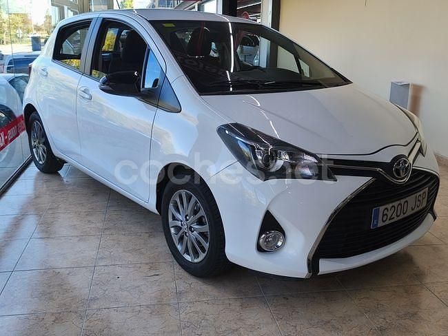 Blanco Usado 2016 Toyota Yaris Active Berlina | 13.500 € (Un poco caro) - Imagen 1/4