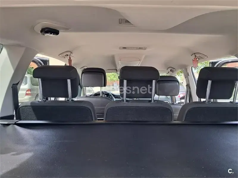 Usado VW Touran Advance 150 CV (110 kW) 2016 Negro Monovolumen