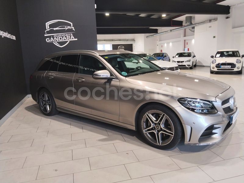Usado Mercedes C220 194 HP (142 kW) 2020 Bege Carrinha