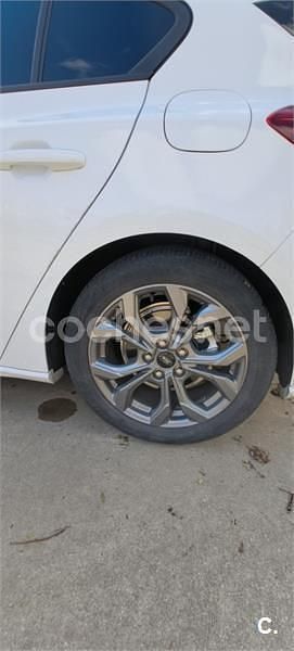 Usado Ford Focus ST-Line 125 CV (91 kW) 2024 Blanco Berlina