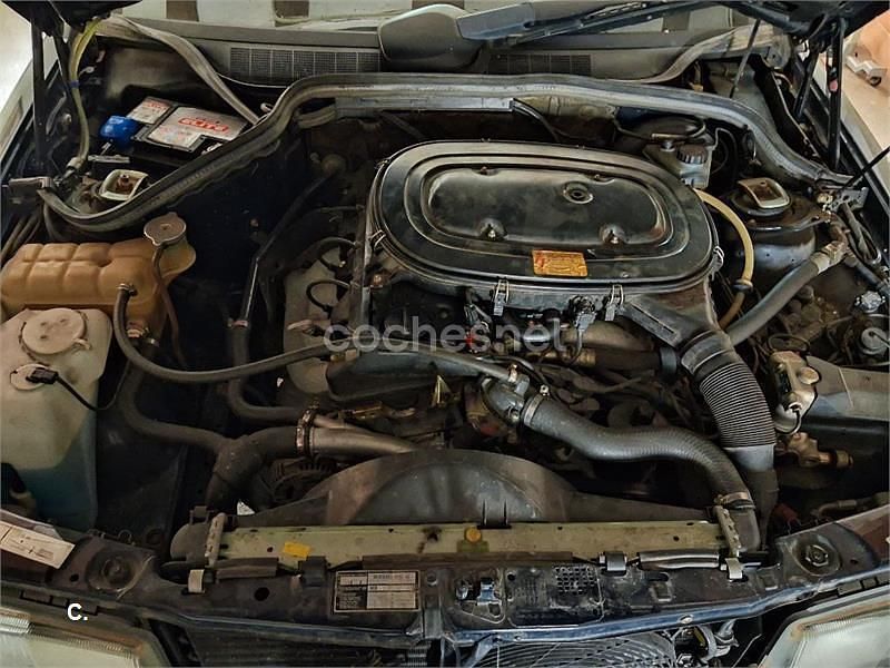 Usado Mercedes 190 109 CV (80 kW) 1992 Azul Berlina