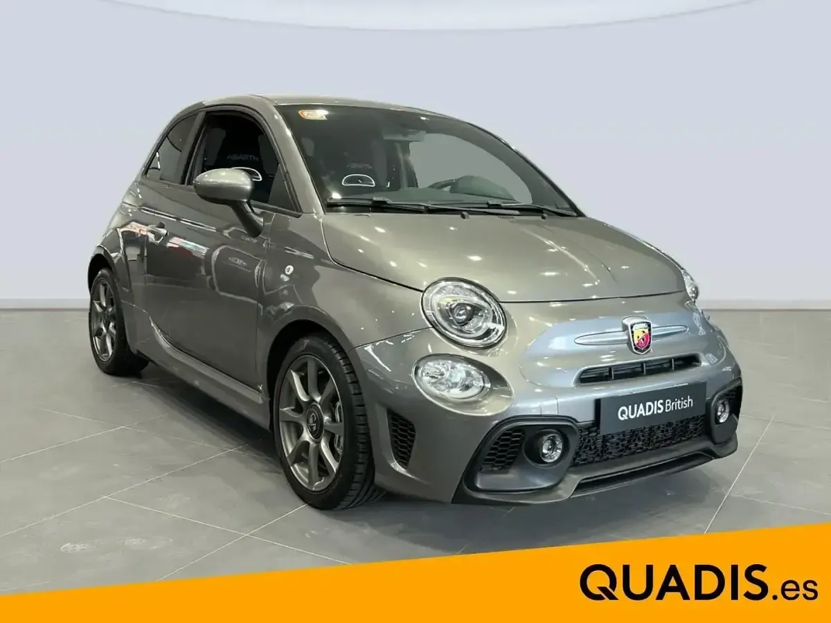 Usado Abarth 595 165 CV (121 kW) 2023 Gris Utilitario