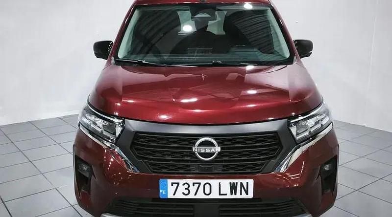 Usado Nissan Townstar N-Connecta 130 CV (95 kW) 2022 Rojo carmin metalizado Familiar