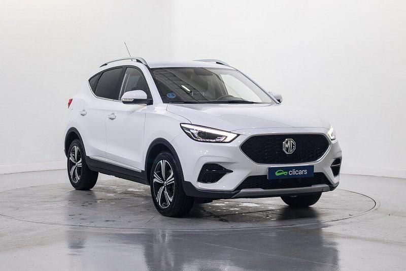 Usado MG ZS Comfort 106 CV (77 kW) 2023 Blanco SUV