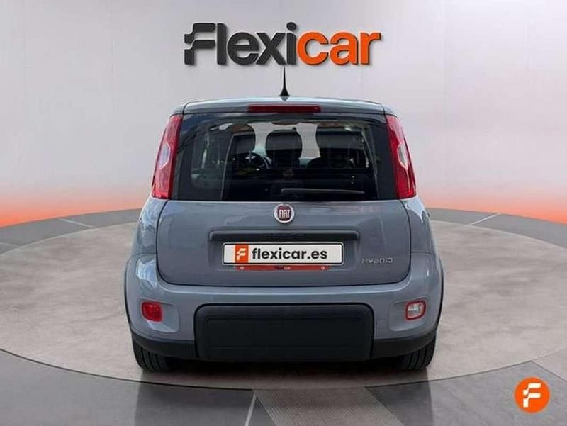 Usado Fiat Panda Comfort 71 CV (52 kW) 2023 Gris Utilitario