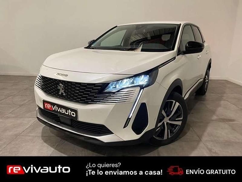 Usado Peugeot 3008 Allure 131 CV (96 kW) 2022 Blanco SUV