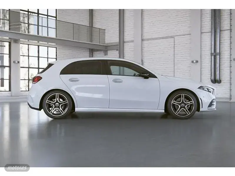 Usado Mercedes A180 136 CV (100 kW) 2022 Blanco Berlina