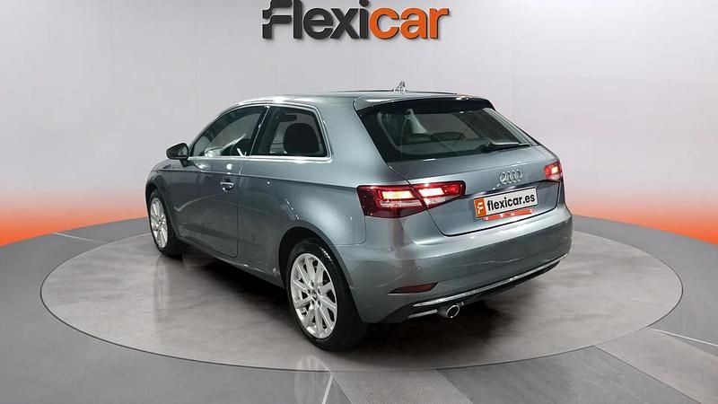 Käytetty Audi A3 Premium 116 HP (85 kW) 2017 Harmaa Viistoperä