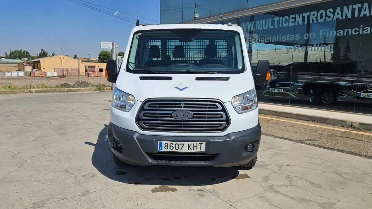 Usado Ford Transit Trend 130 CV (95 kW) 2018 Blanco