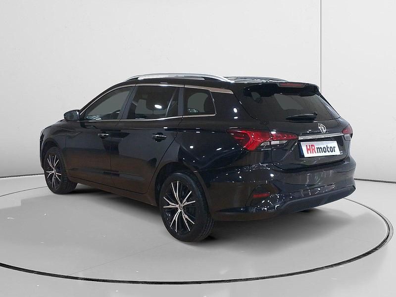 Usado MG MG5 EV Luxury 114 kW (156 CV) 2023 Negro Familiar