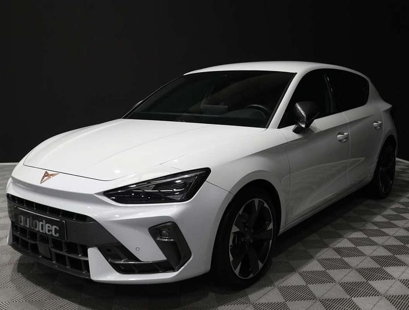 Usado Cupra Leon 150 CV (110 kW) 2025 Blanco Utilitario