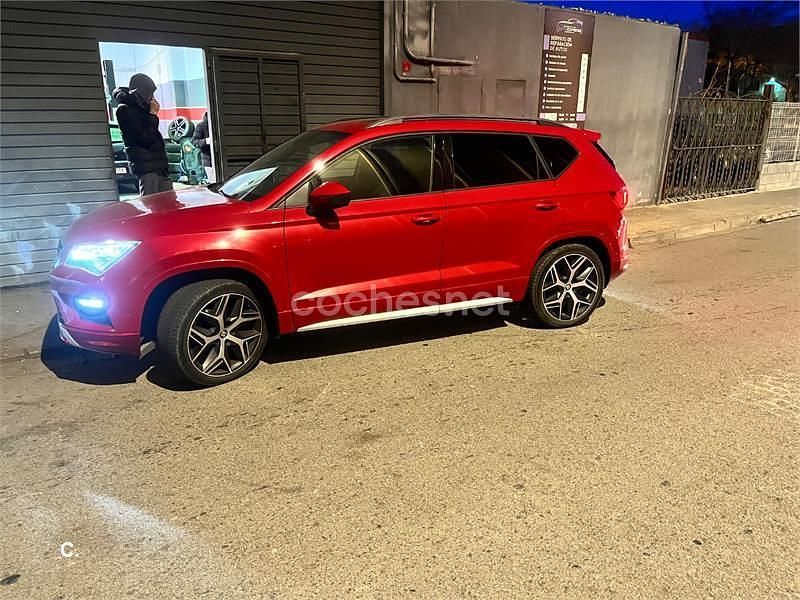 Usado Seat Ateca 4Drive 190 CV (139 kW) 2019 Rojo SUV