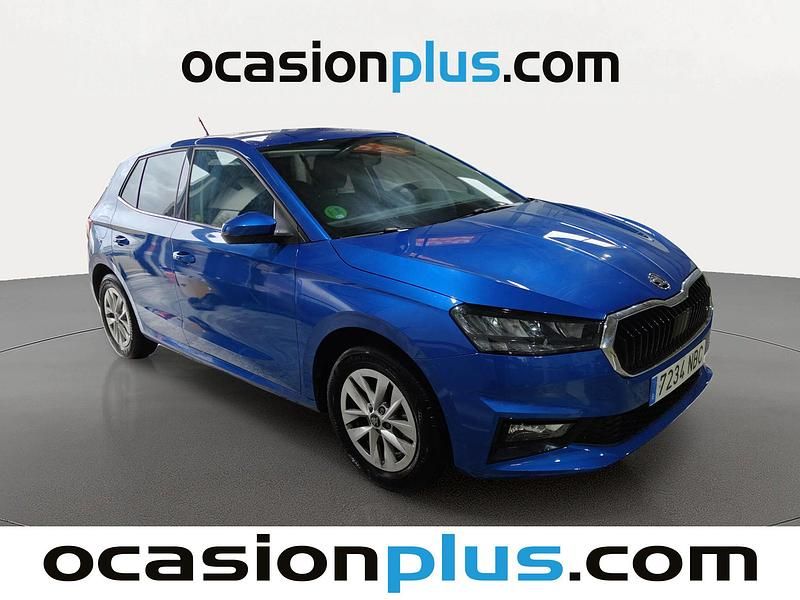 Usado Skoda Fabia Selection 116 CV (85 kW) 2025 Azul Utilitario
