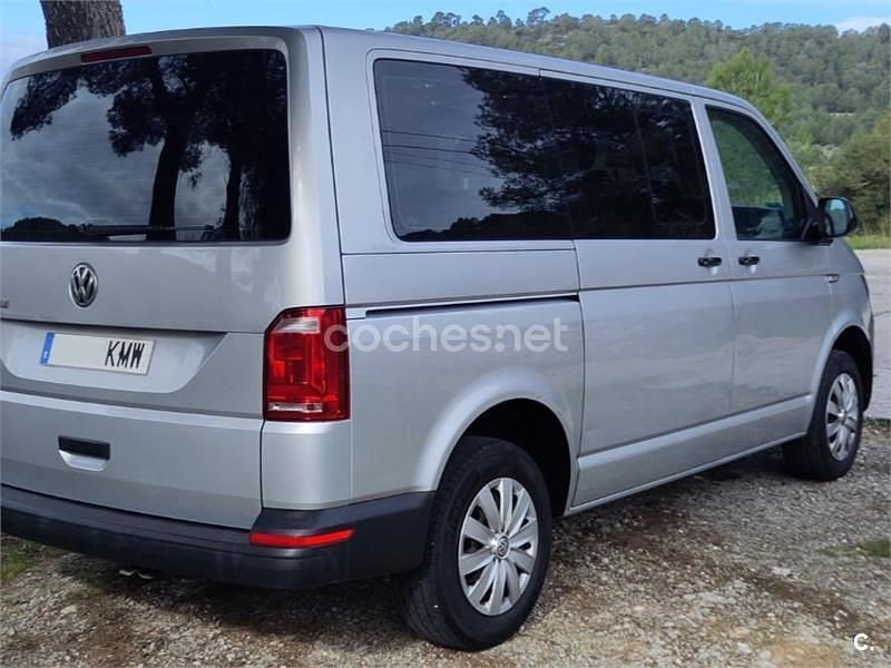 Usado VW Caravelle Trendline 150 CV (110 kW) 2018 Gris / plata Monovolumen