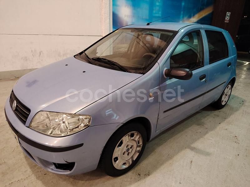 Azul Usado 2007 Fiat Punto Feel Berlina | 1930 € (Precio justo) - Imagen 1/4