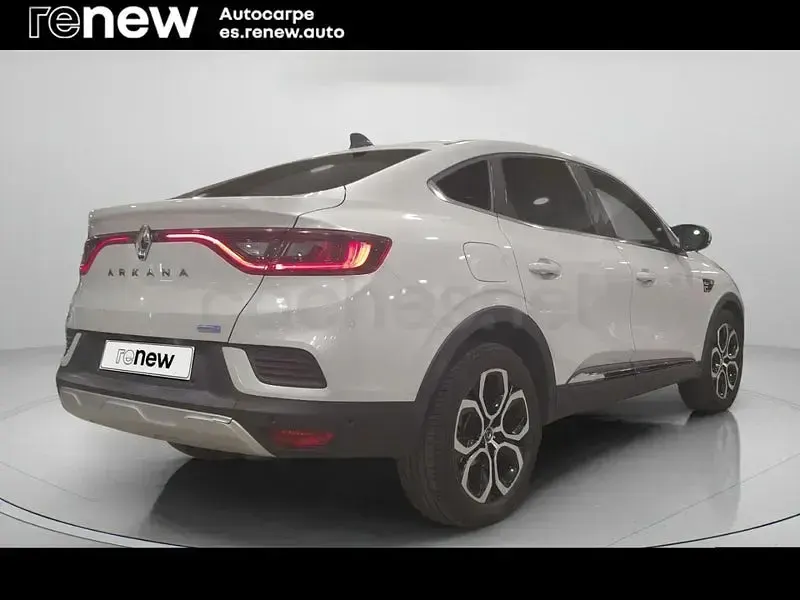 Usado Renault Arkana Zen 145 CV (106 kW) 2021 Blanco SUV