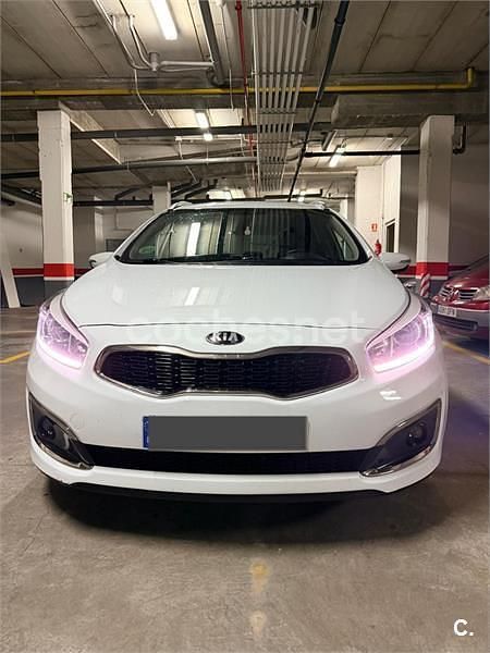 Usado Kia Ceed Sportswagon 136 CV (100 kW) 2017 Blanco Familiar